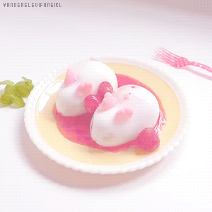 Cute vanilla pudding
