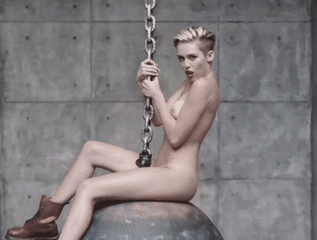 Cyrus gif miley nude Miley Cyrus