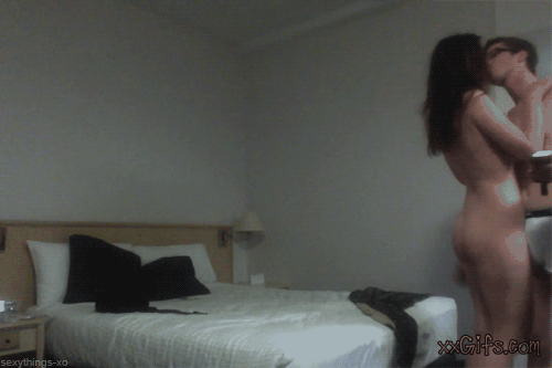Horny tranny woman fuck hotel bedroom