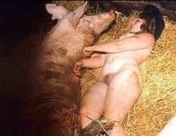Doppler reccomend Dirty Piglet Mud sex on Farm.