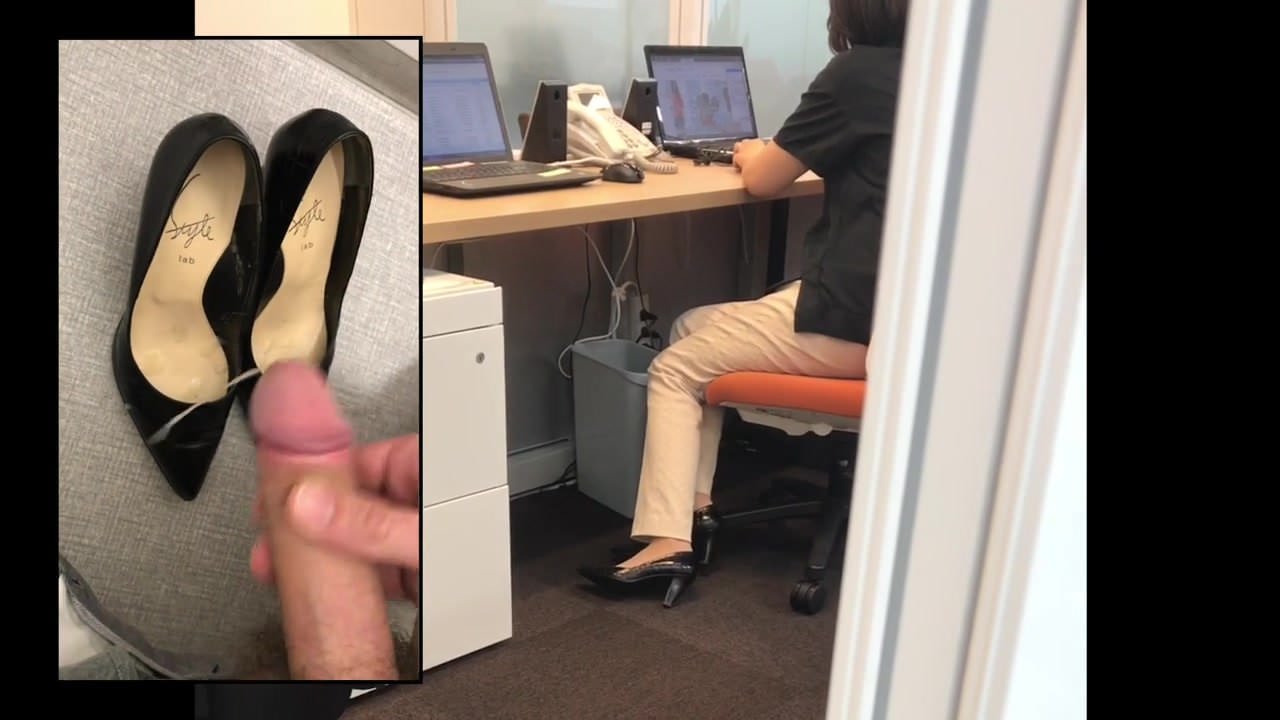 Aqua reccomend coworker feet