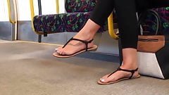 Cum thong sandals