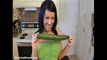 Women vegetable dildos